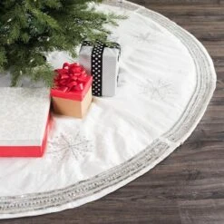 Vickerman Christmas Tree Skirt (504697) -Vickerman Tree Deals Store 5046975md