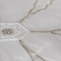 Vickerman Christmas Tree Skirt (504833) 10 Vickerman Christmas Tree Skirt (504833) -Vickerman Tree Deals Store 5048334md