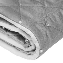 Vickerman Christmas Tree Skirt (618233) -Vickerman Tree Deals Store 6182334md