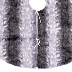 Vickerman Christmas Tree Skirt (686546) 8 Vickerman Christmas Tree Skirt (686546) -Vickerman Tree Deals Store 686539topmd